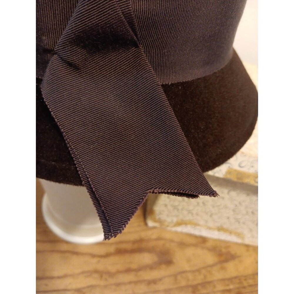 Vtg Cloche Genuine Velour Imported Fur Hat Brown Ribbon Union Made Chelsea Rooms - Picture 4 of 13